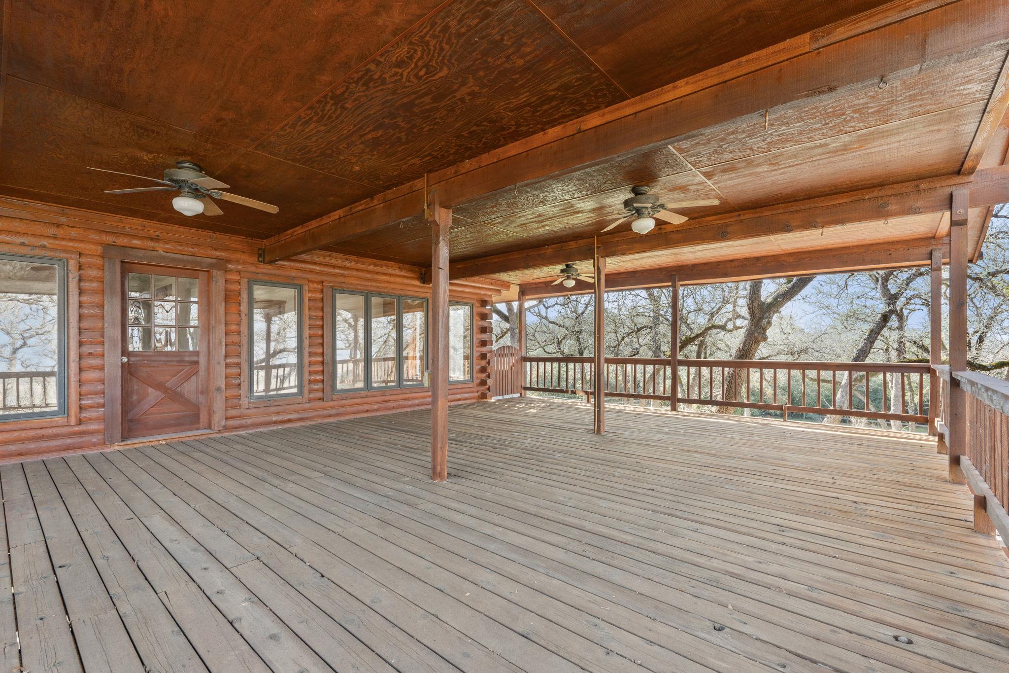 180 Bradley Ln, Rosanky, TX 78953