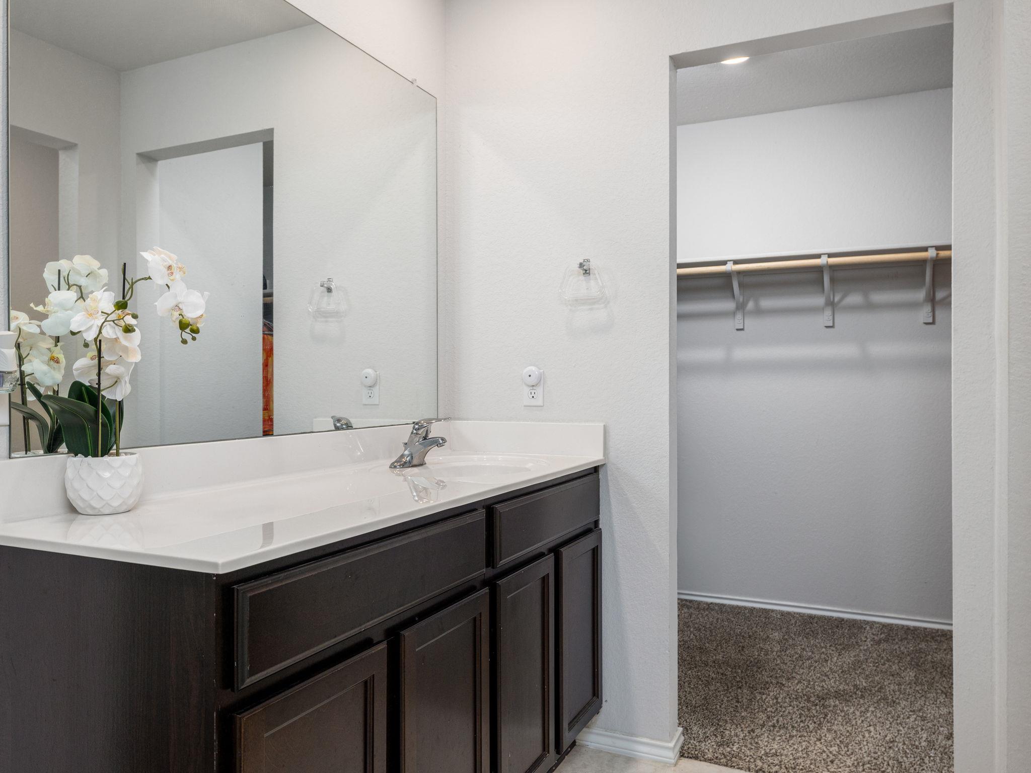 146 Hammond Ct, Jarrell, TX 76537