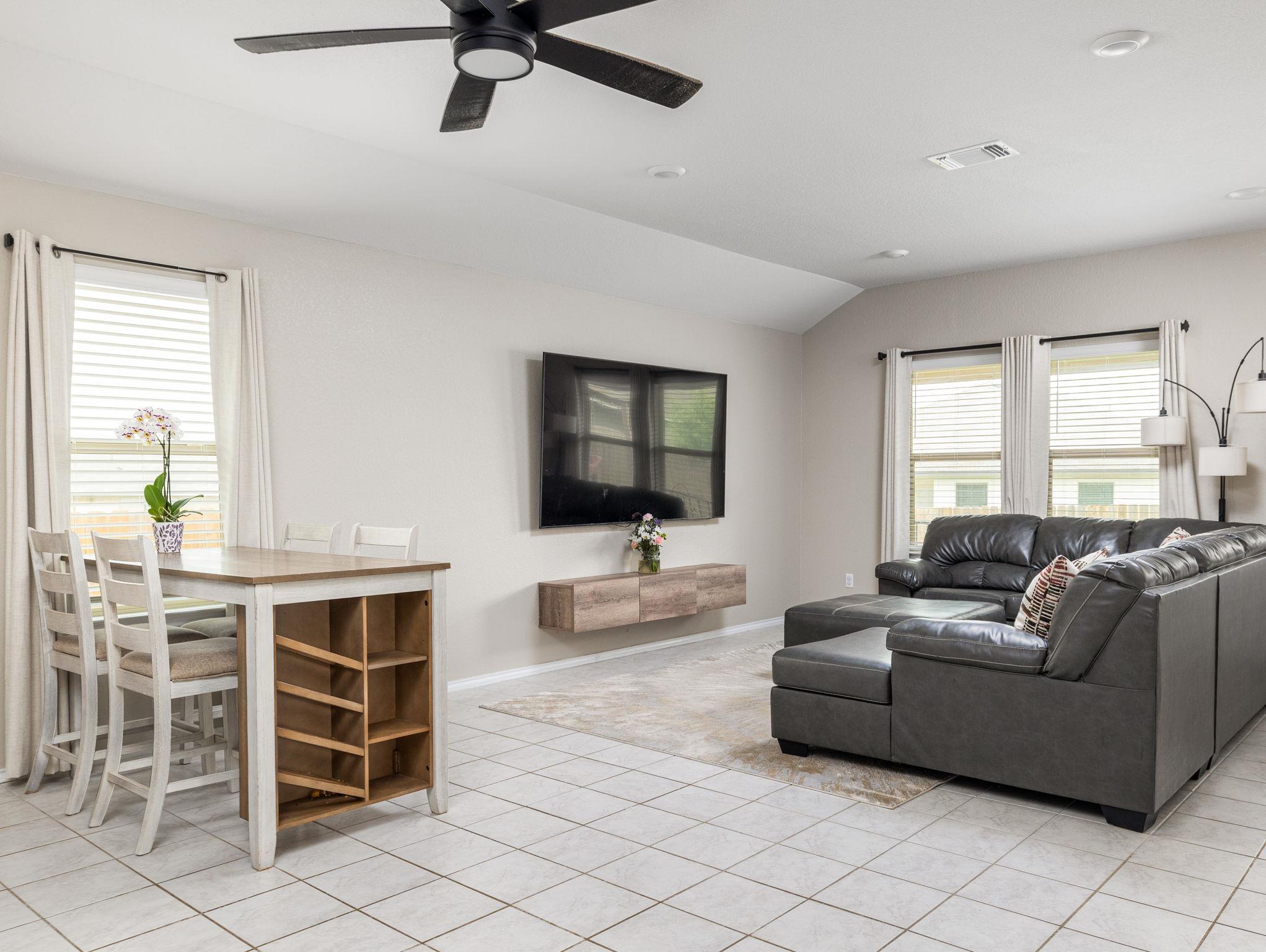146 Hammond Ct, Jarrell, TX 76537