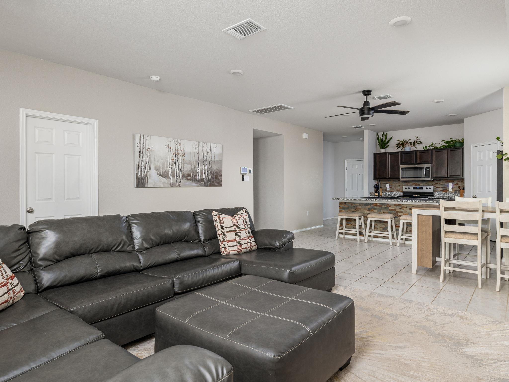 146 Hammond Ct, Jarrell, TX 76537