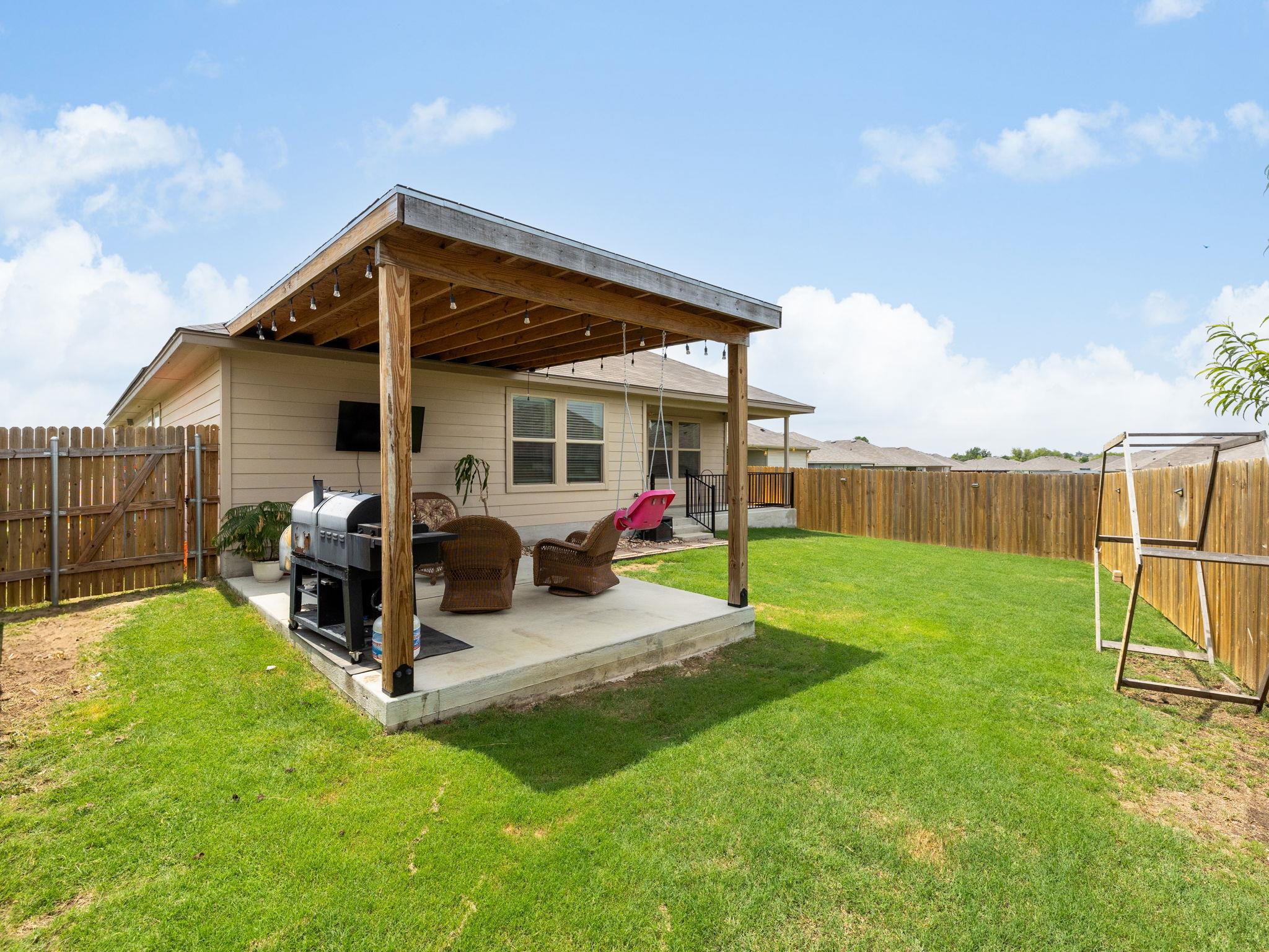 146 Hammond Ct, Jarrell, TX 76537