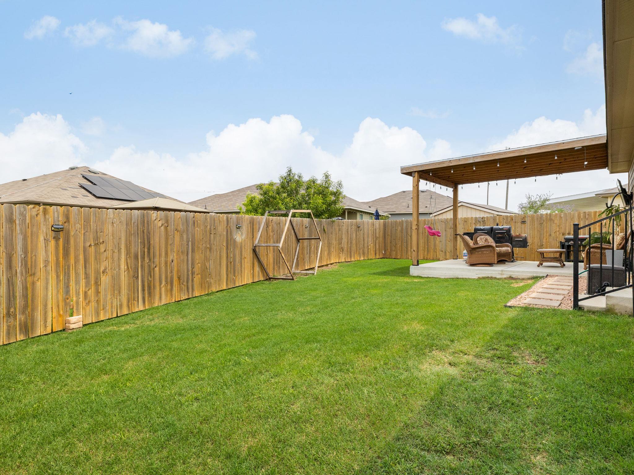 146 Hammond Ct, Jarrell, TX 76537