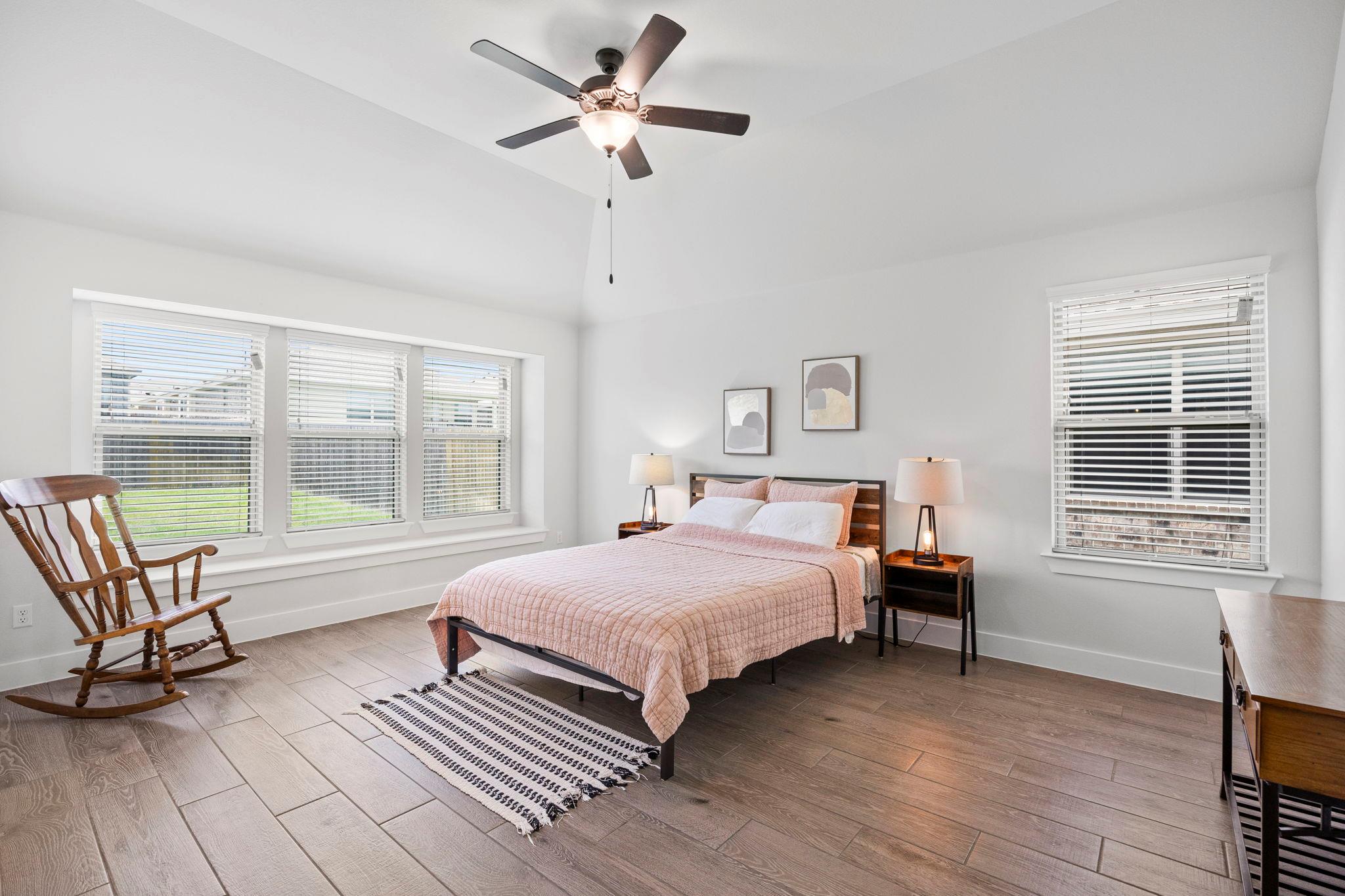 532 Elm Green St, Hutto, TX 78634