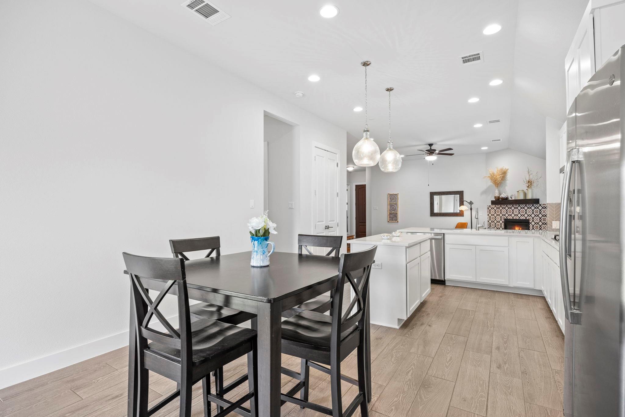532 Elm Green St, Hutto, TX 78634