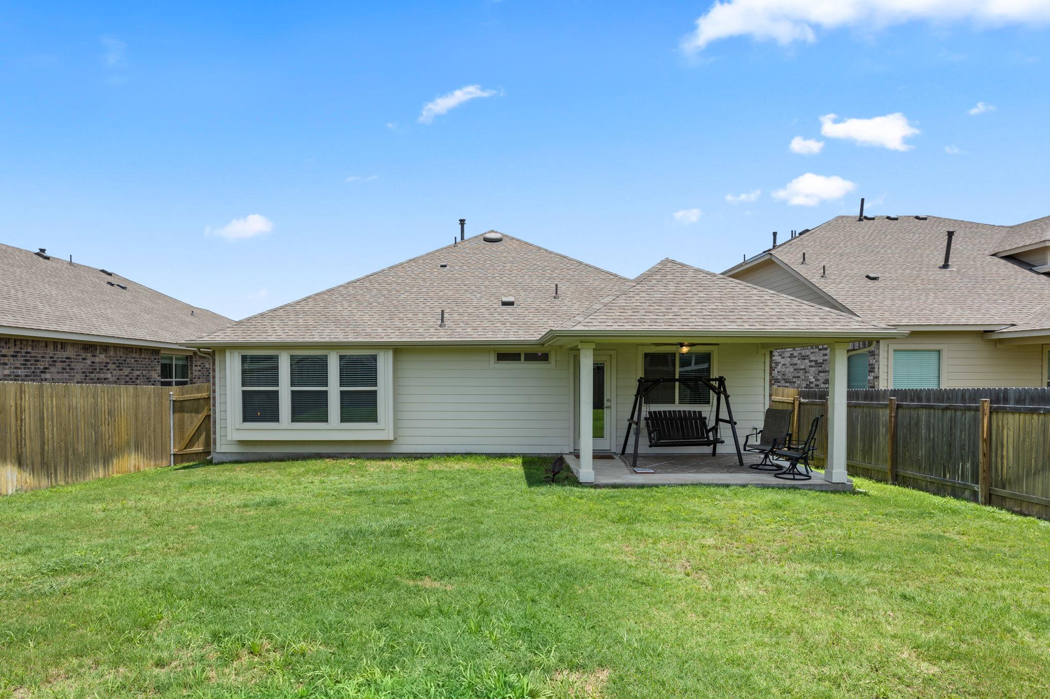 532 Elm Green St, Hutto, TX 78634