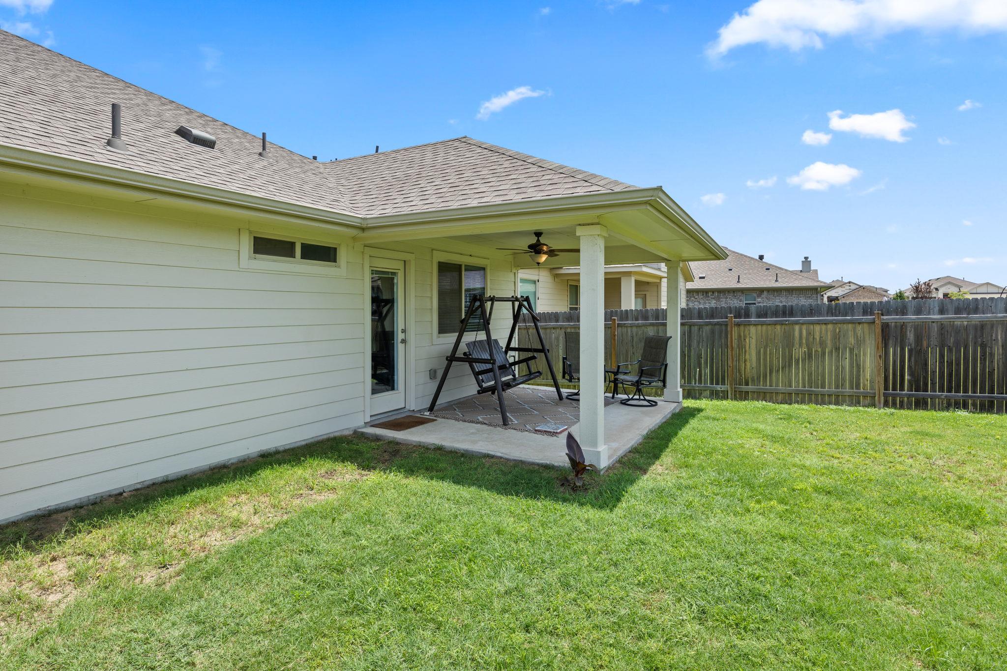 532 Elm Green St, Hutto, TX 78634