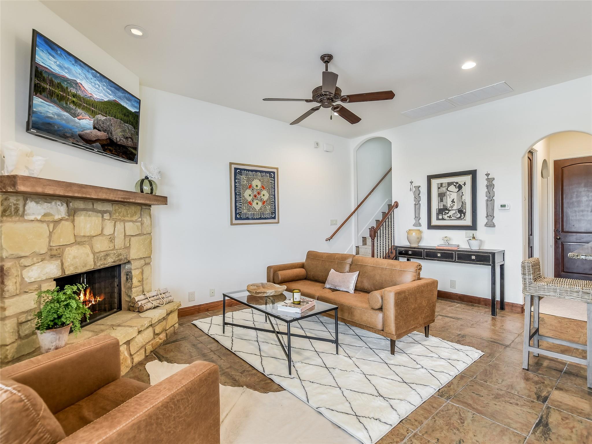 17545 E Reed Parks Rd # 5, Jonestown, TX 78645