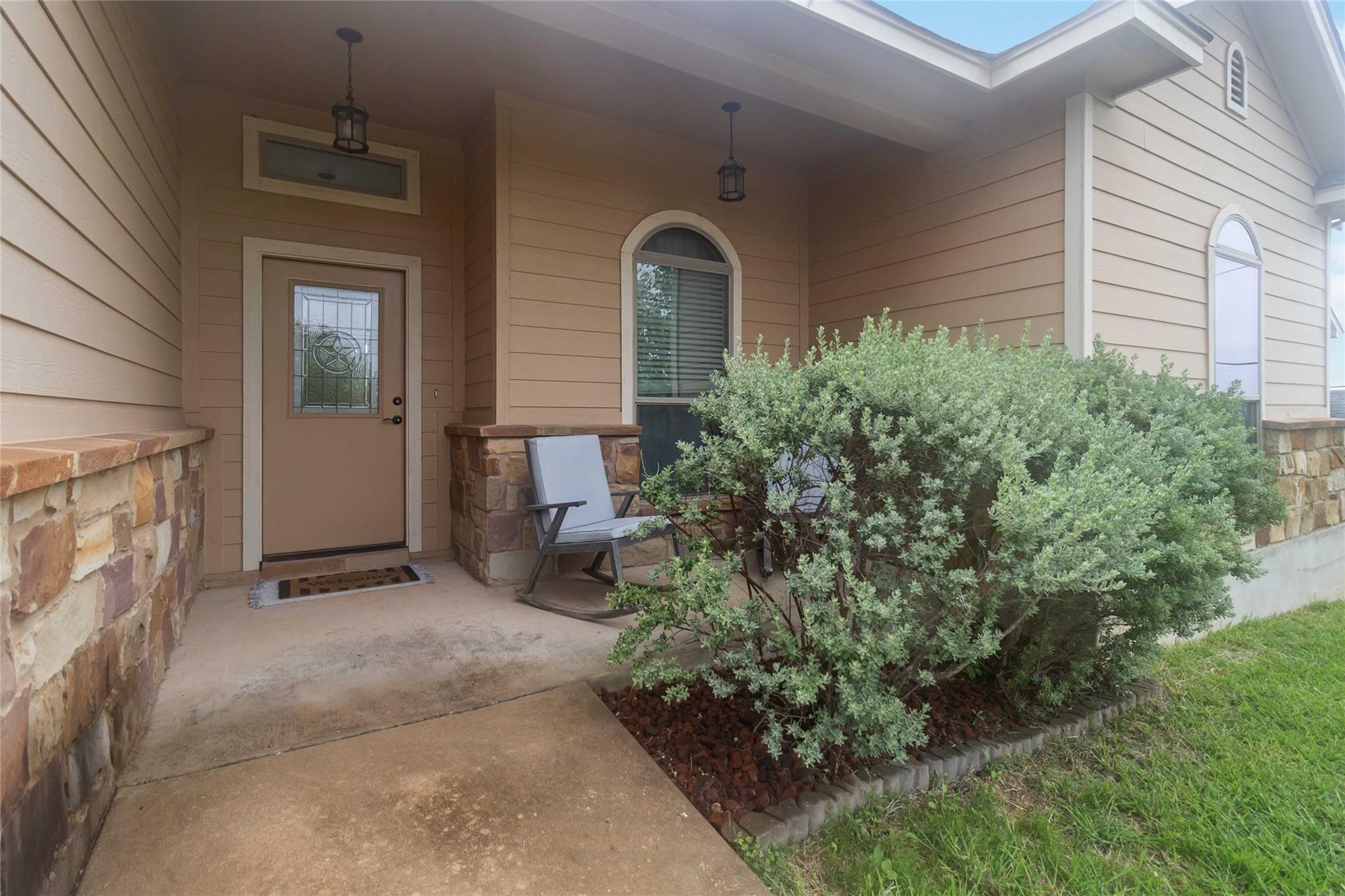 173 Kipahulu Dr, Bastrop, TX 78602