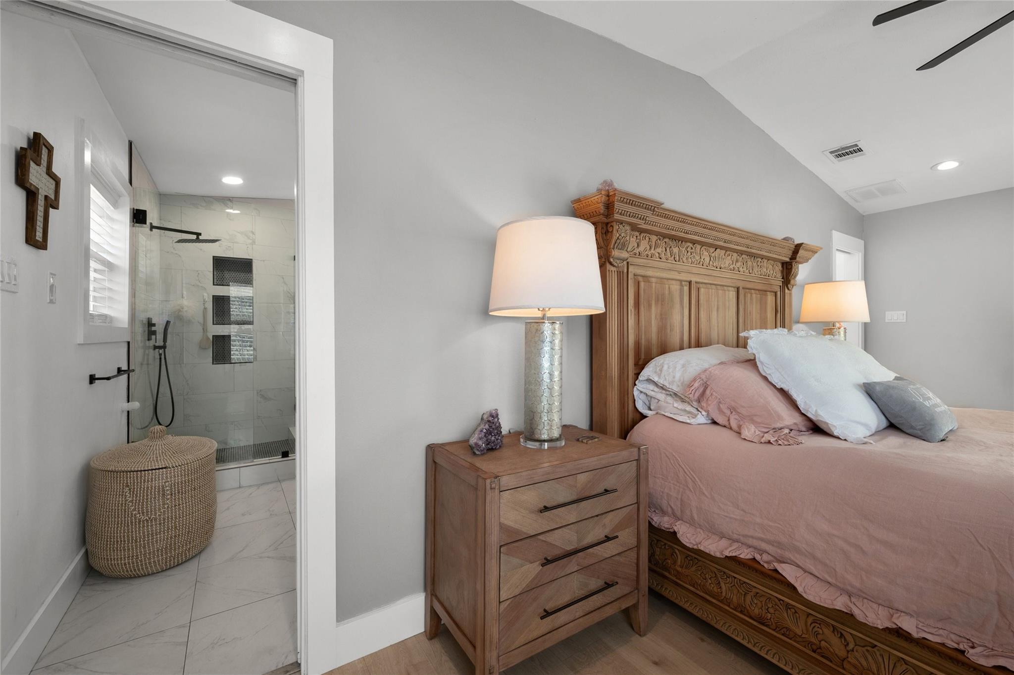 120 Acapulco Dr, Lakeway, TX 78734