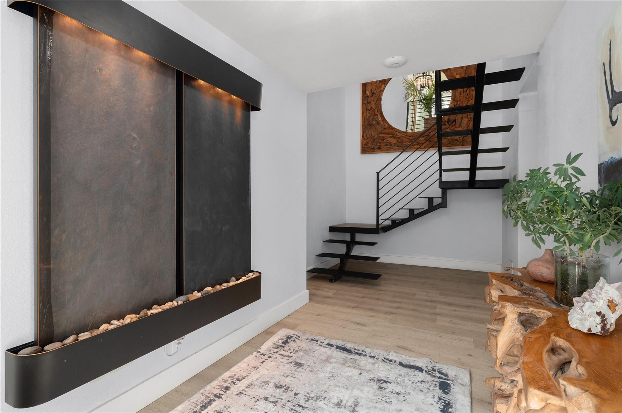 120 Acapulco Dr, Lakeway, TX 78734