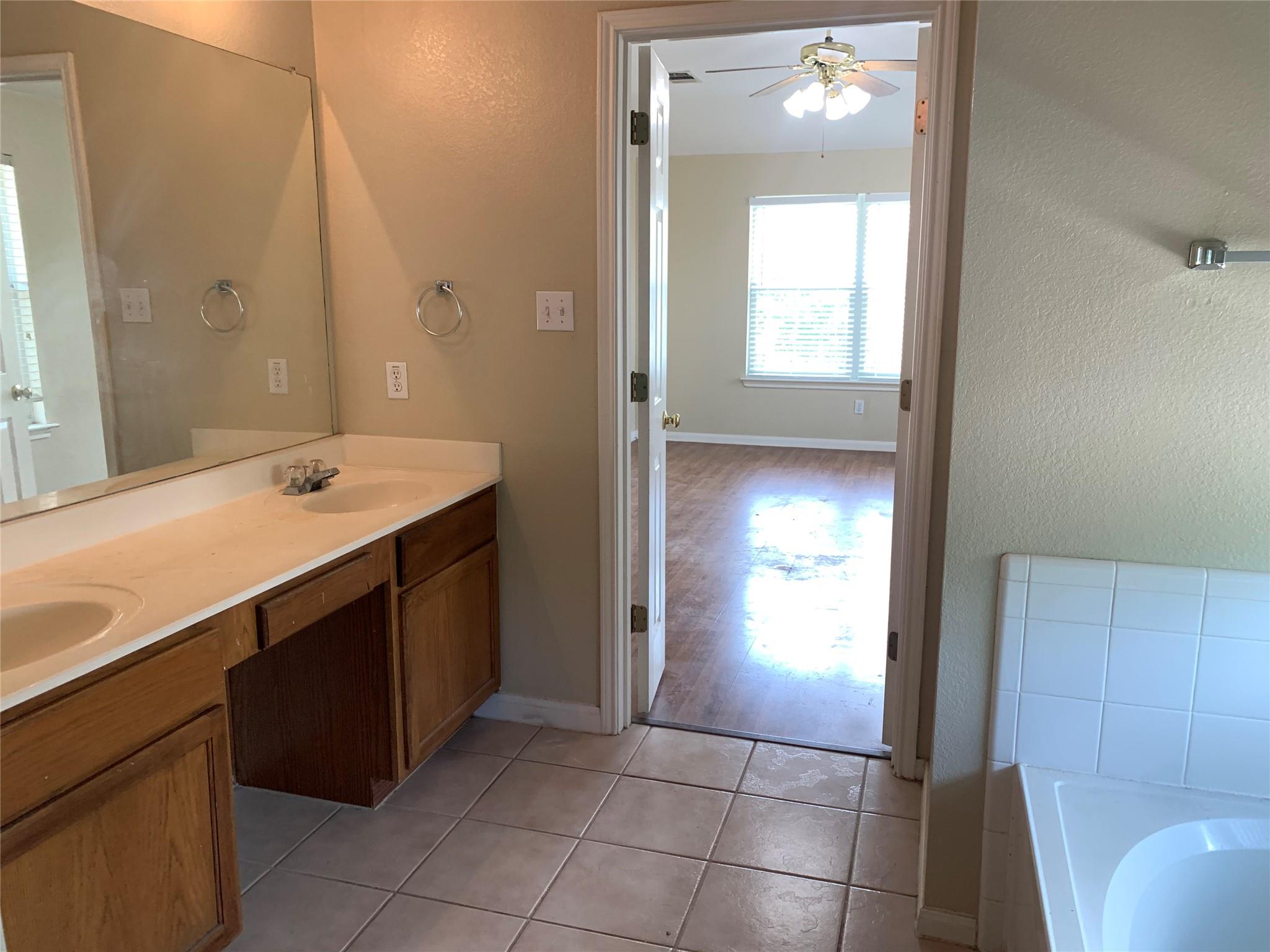 1221 Mathias St, Cedar Park, TX 78613