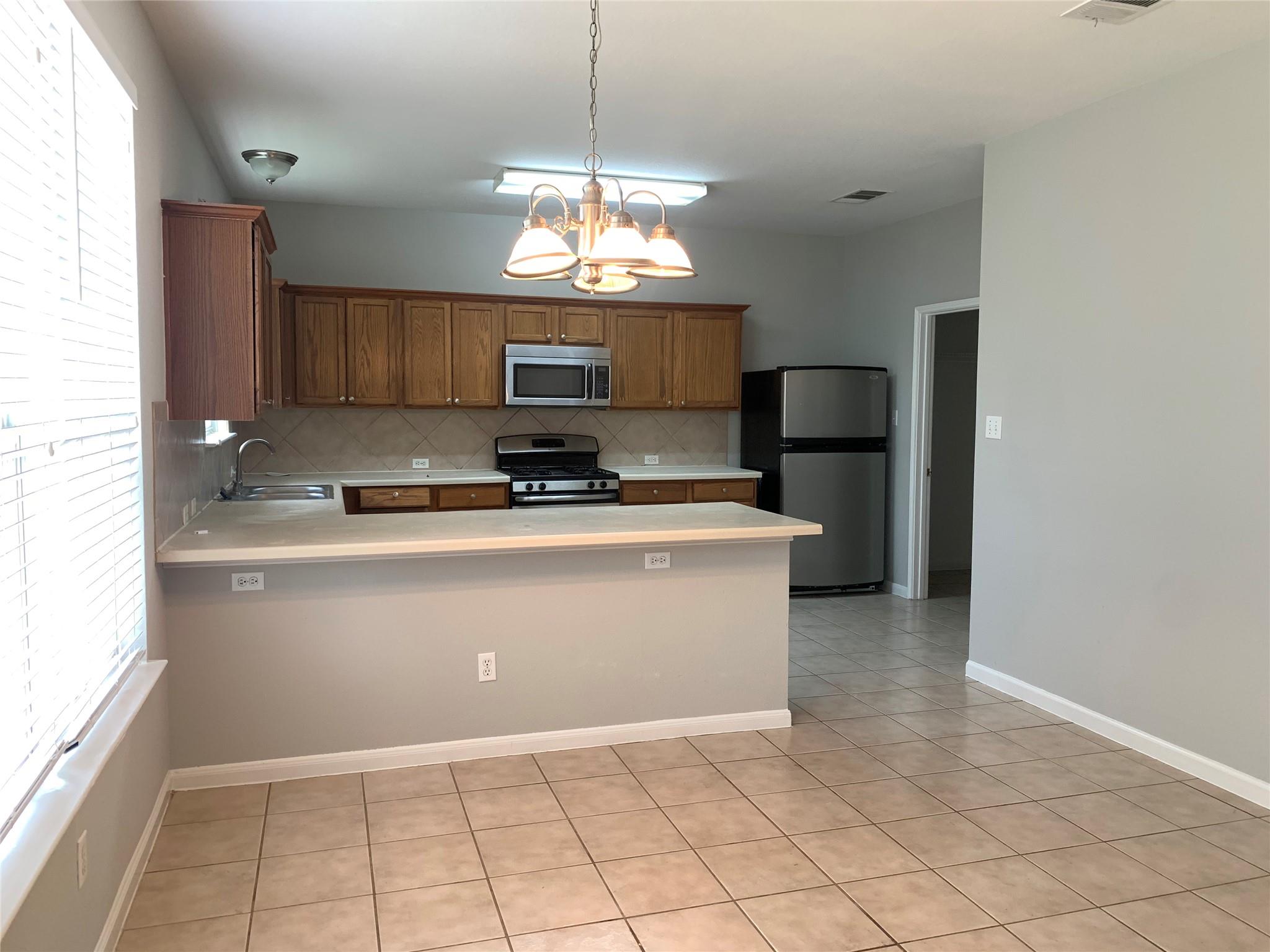 1221 Mathias St, Cedar Park, TX 78613