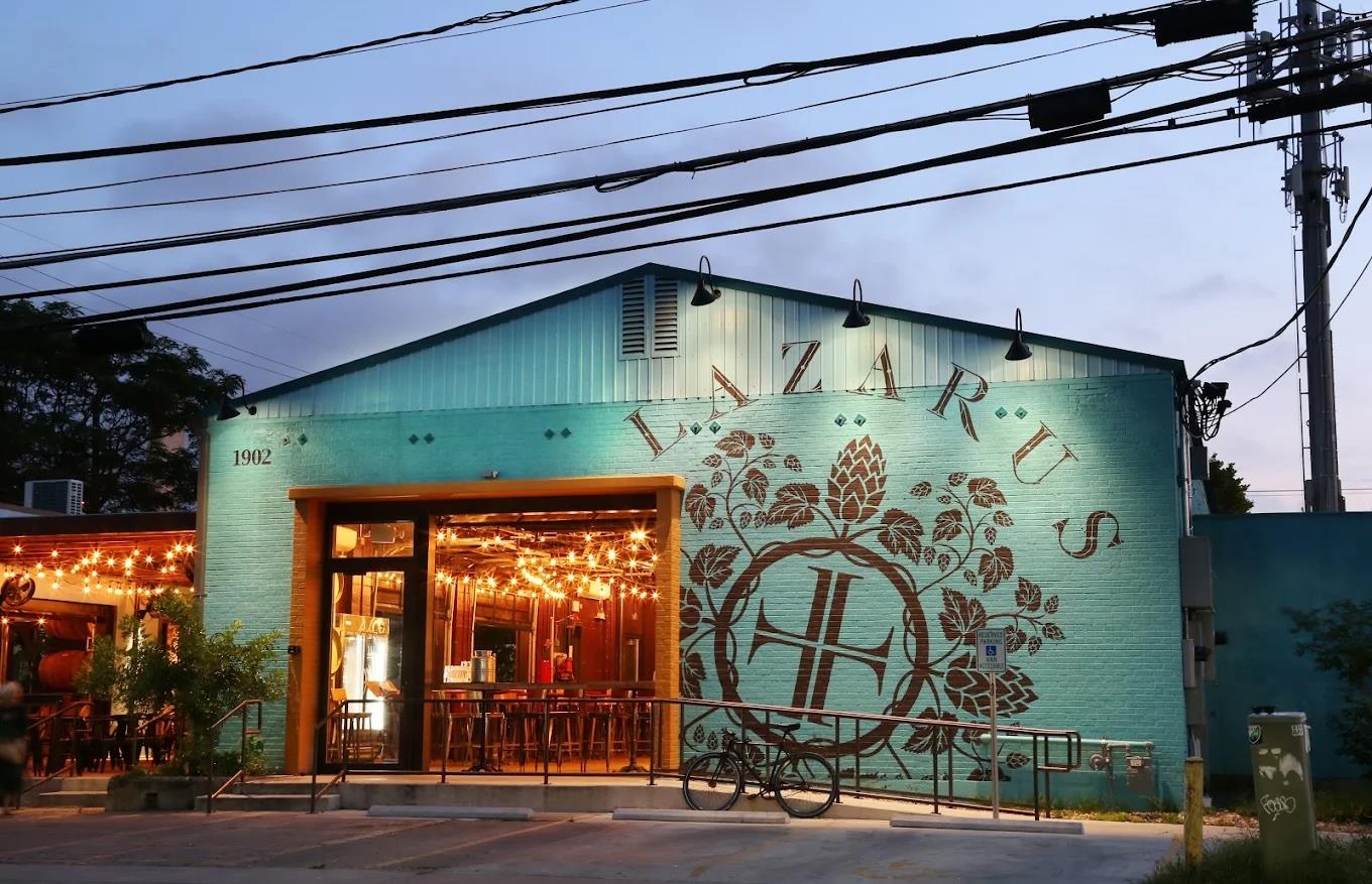 2235 E 6th St # 302, Austin, TX 78702