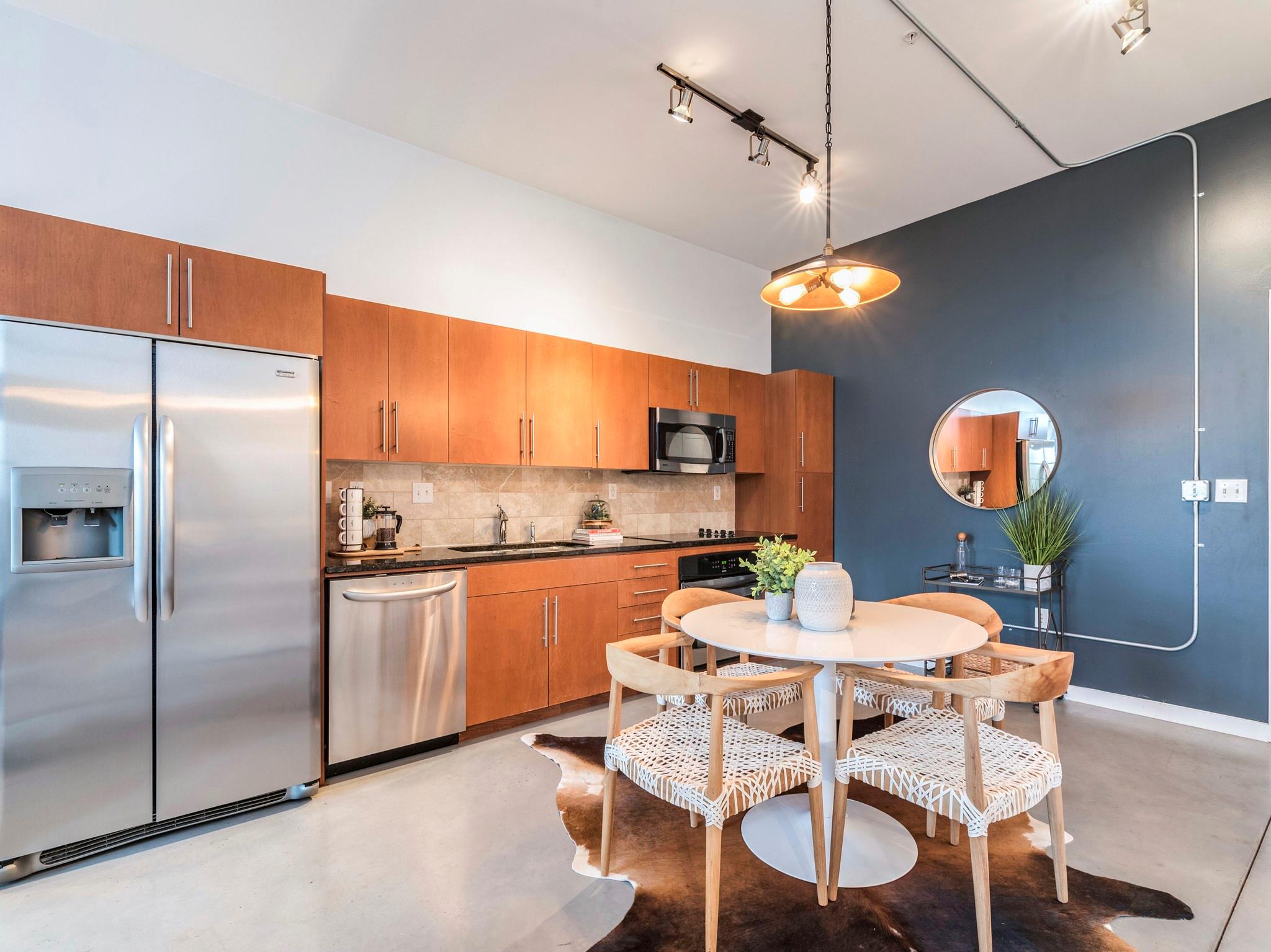 2235 E 6th St # 302, Austin, TX 78702