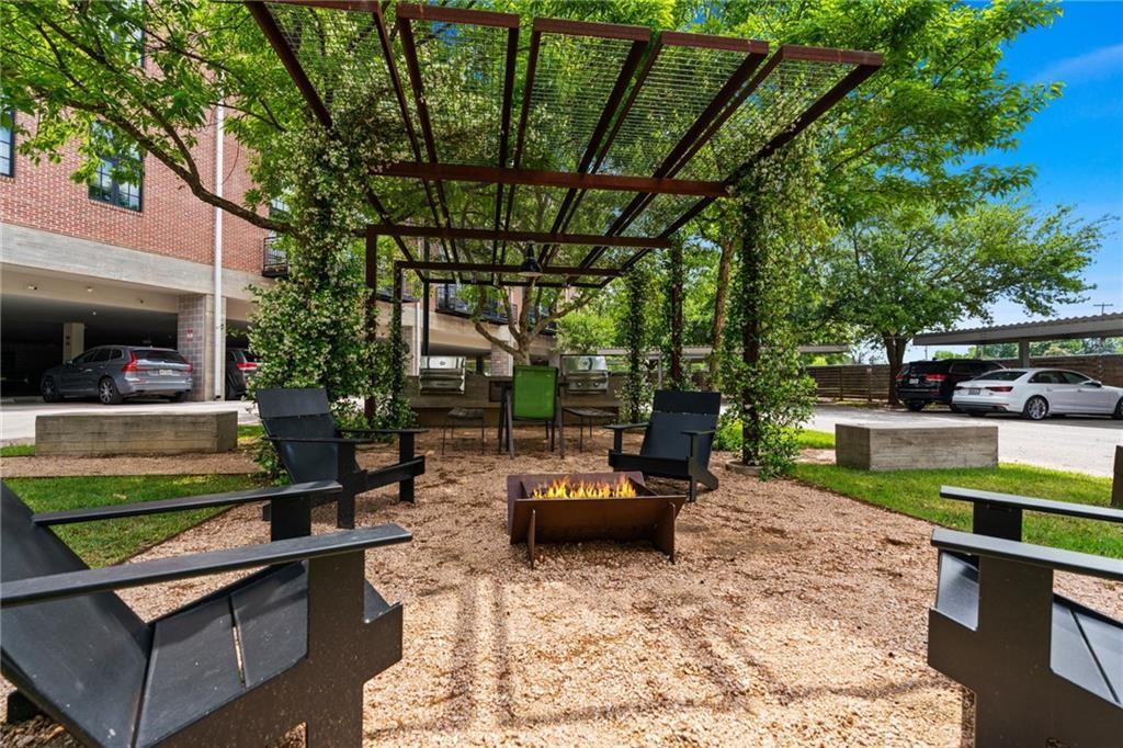 2235 E 6th St # 302, Austin, TX 78702