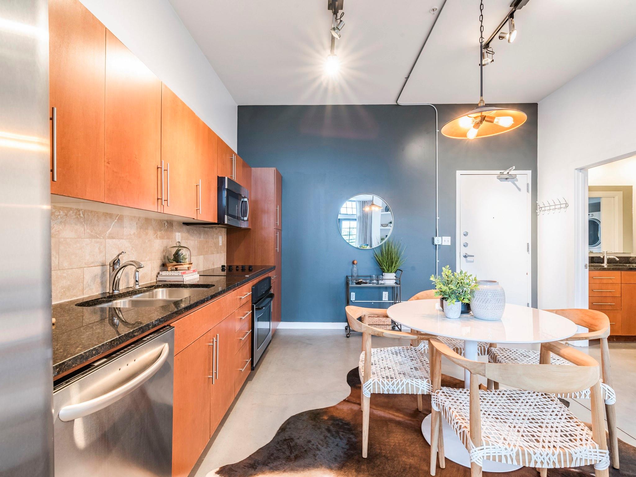 2235 E 6th St # 302, Austin, TX 78702