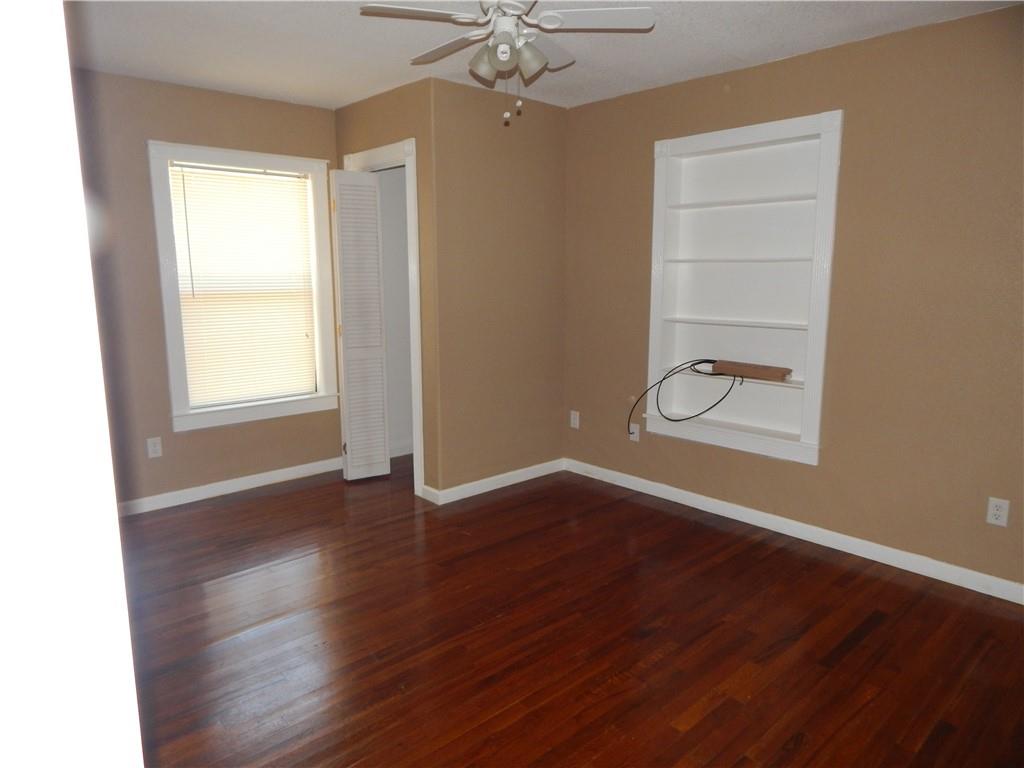 330 E Cedar St, Bertram, TX 78605