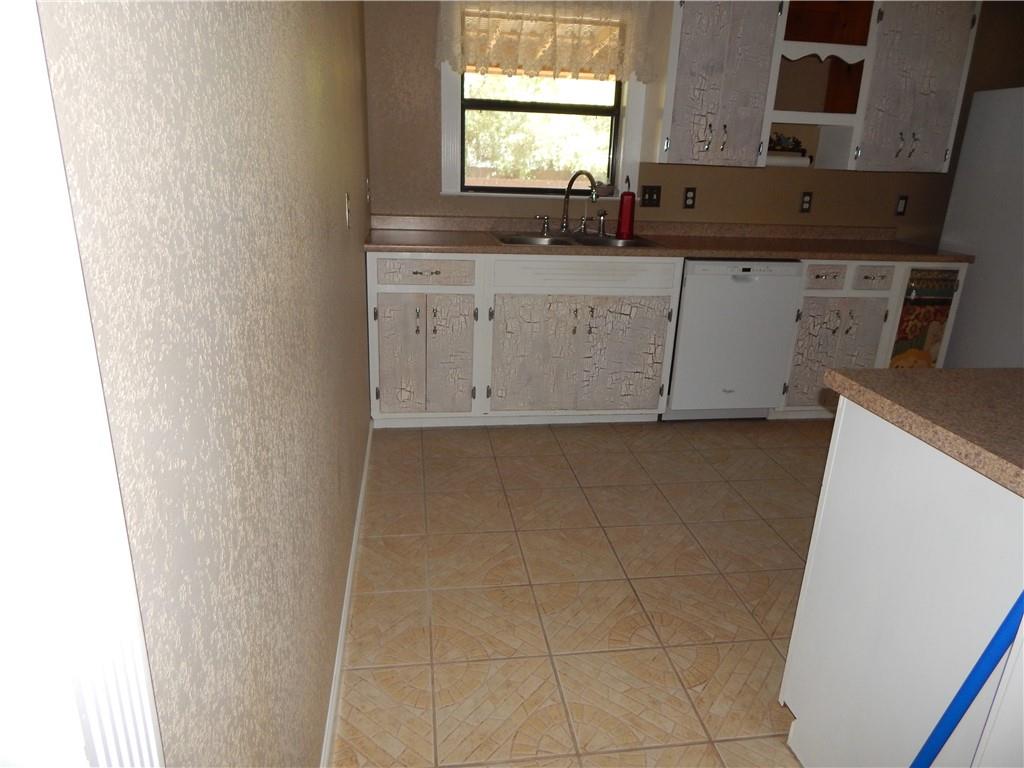 330 E Cedar St, Bertram, TX 78605