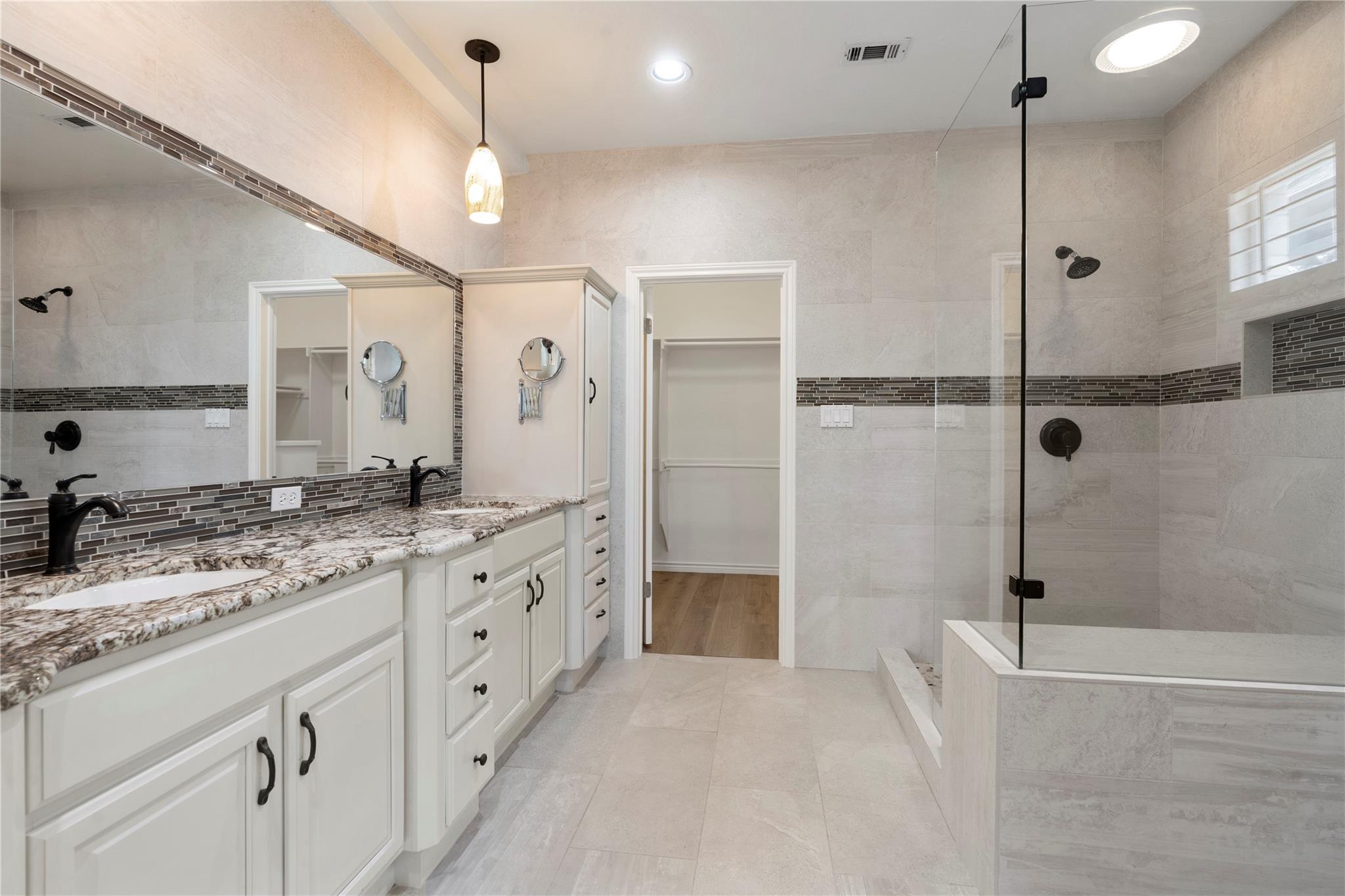 403 Hazeltine Dr, Lakeway, TX 78734