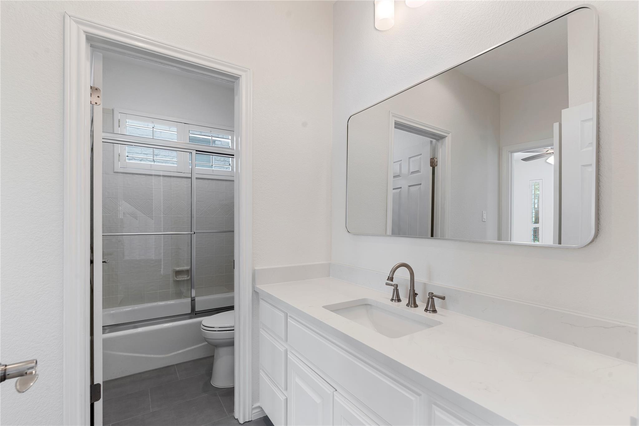 403 Hazeltine Dr, Lakeway, TX 78734