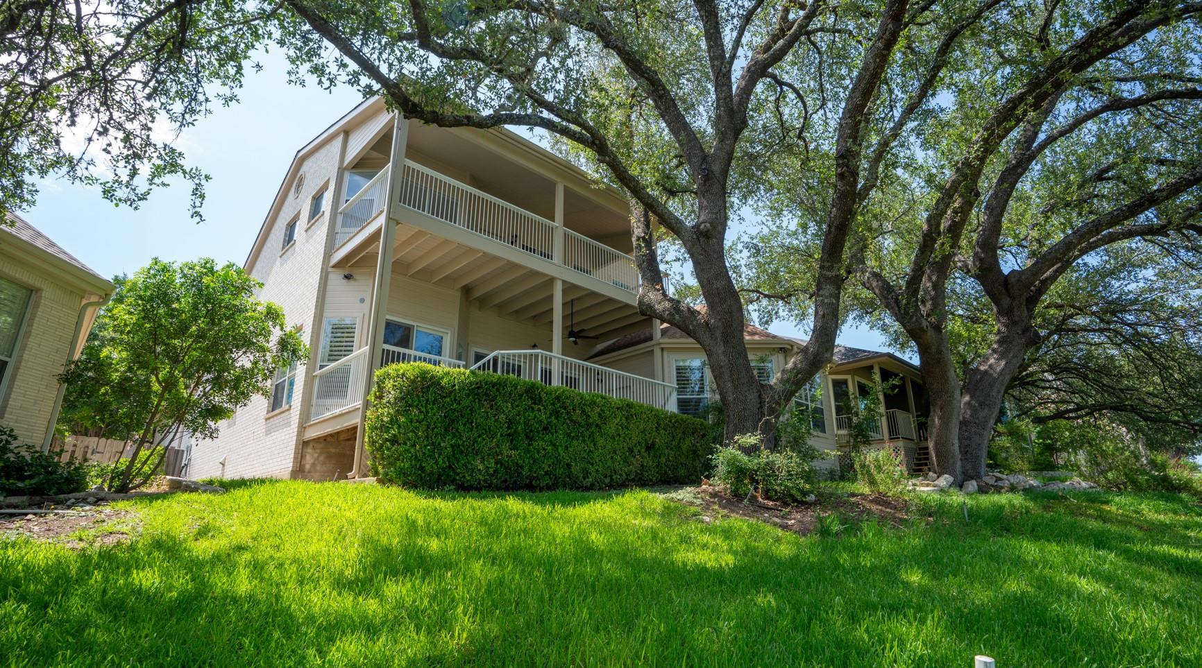 403 Hazeltine Dr, Lakeway, TX 78734