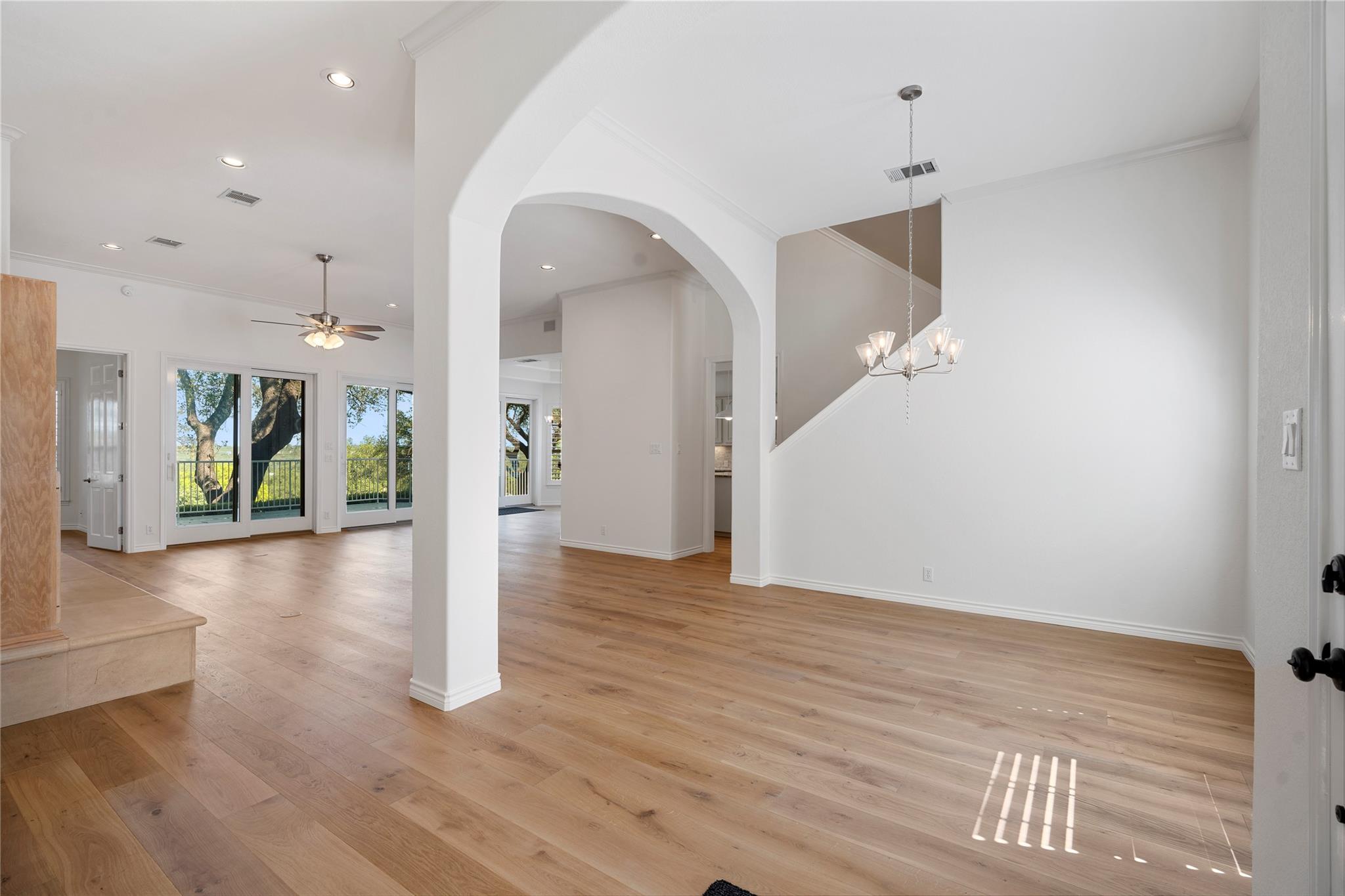 403 Hazeltine Dr, Lakeway, TX 78734