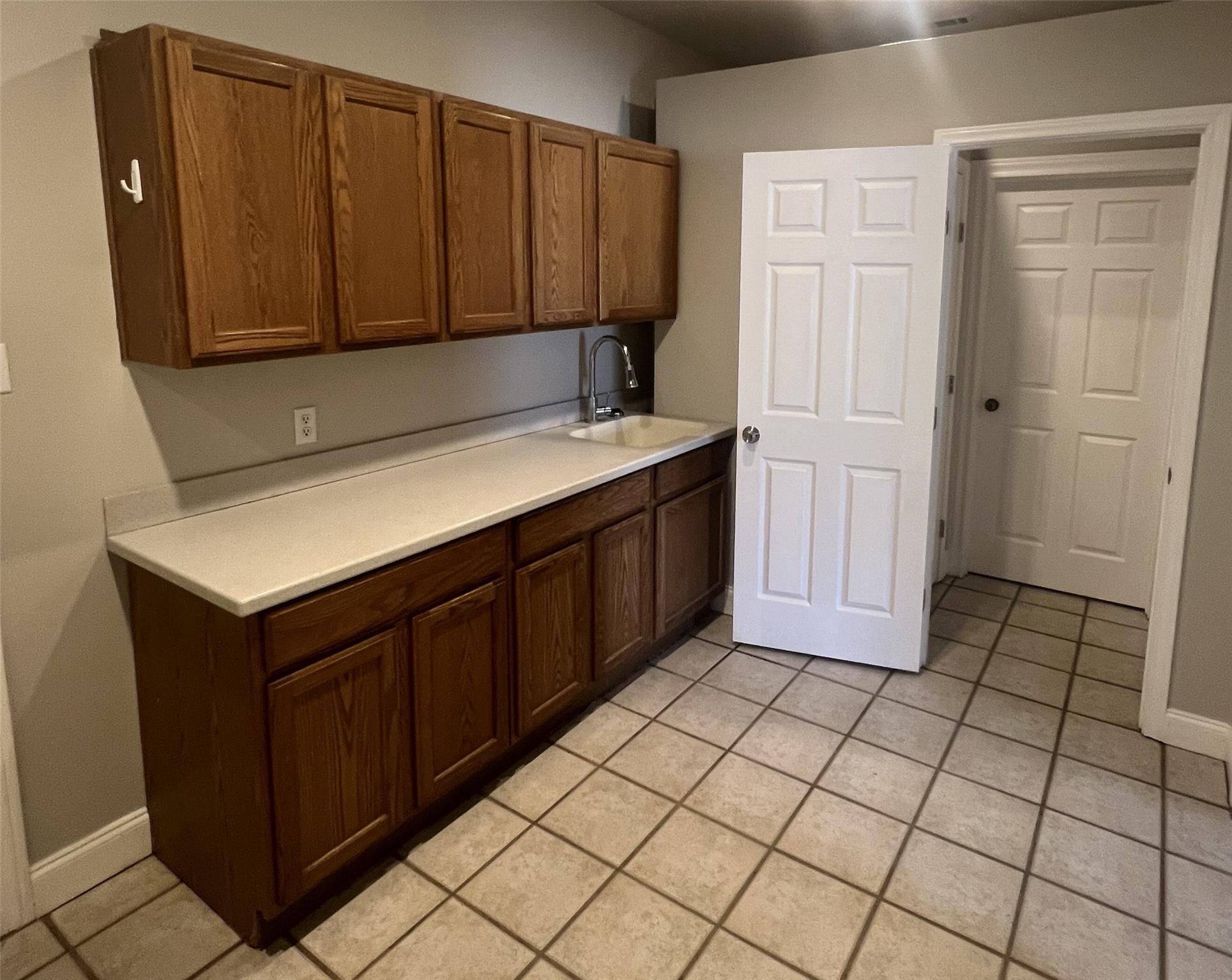 21122 W State Hwy 71 # A, Spicewood, TX 78669