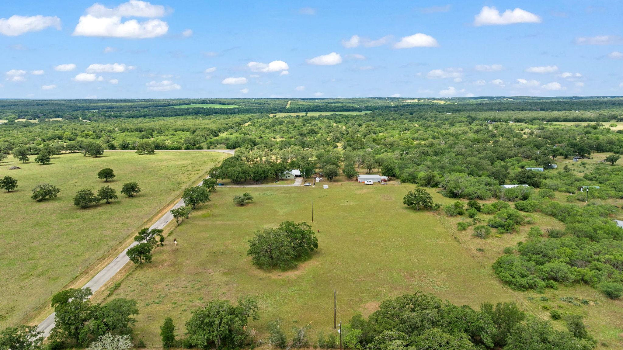 3434 Prairie Lea Rd, Kingsbury, TX 78638