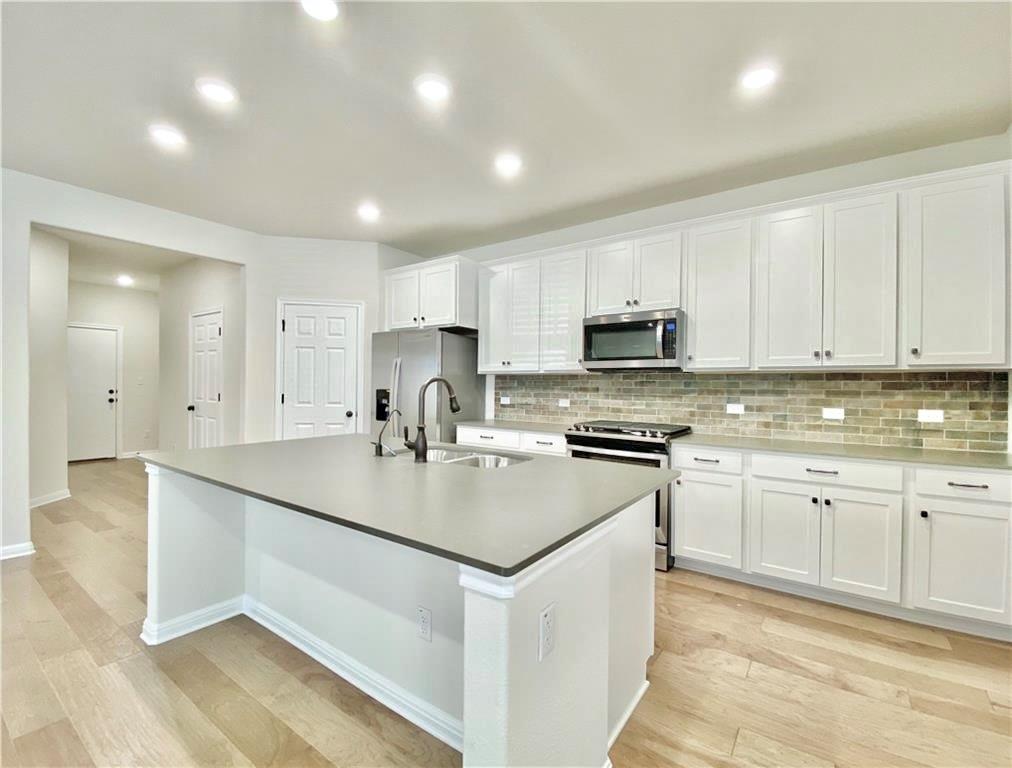 1821 Cantonata Dr, Leander, TX 78641