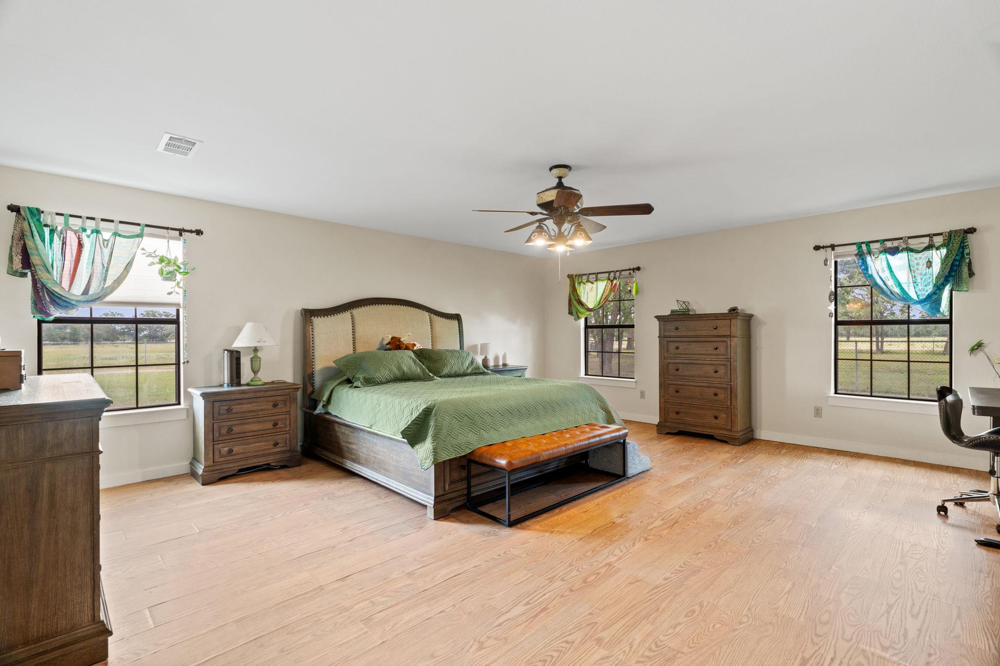 3434 Prairie Lea Rd, Kingsbury, TX 78638