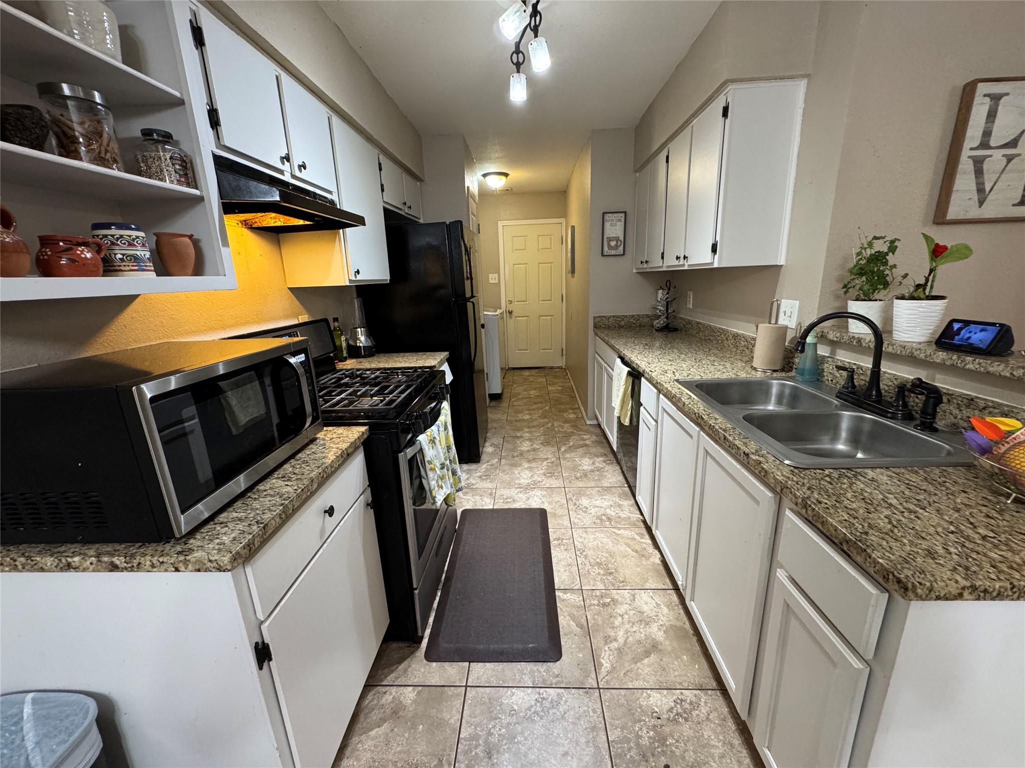 401 Cypress Ln # 401, Round Rock, TX 78664