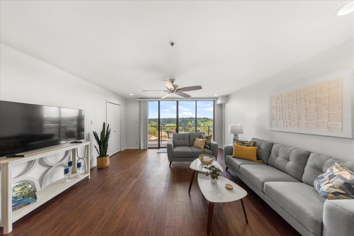 40 N Interstate Hwy 35 # 6B3, Austin, TX 78701