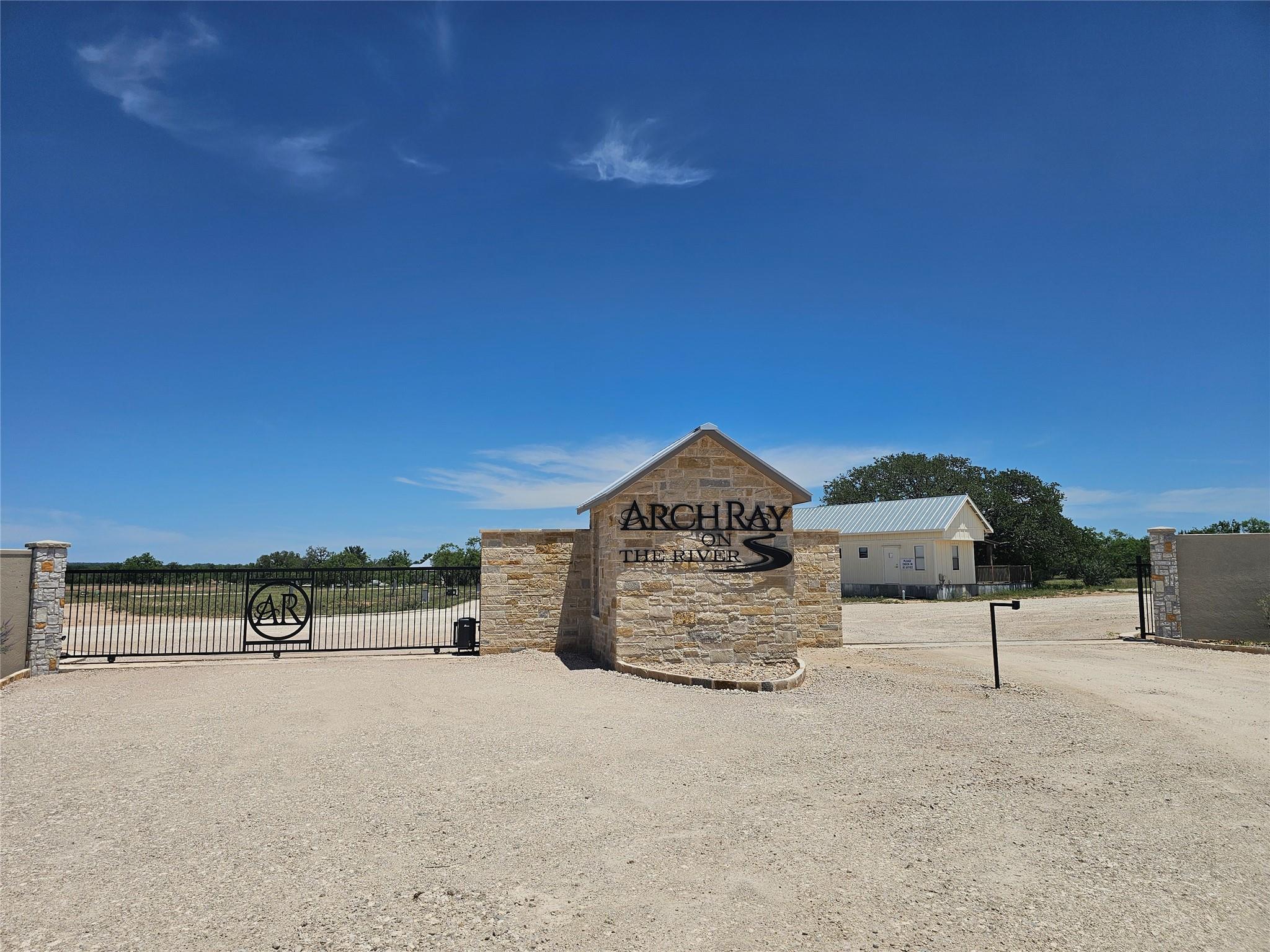 72 Ale Ct, Fredericksburg, TX 78624