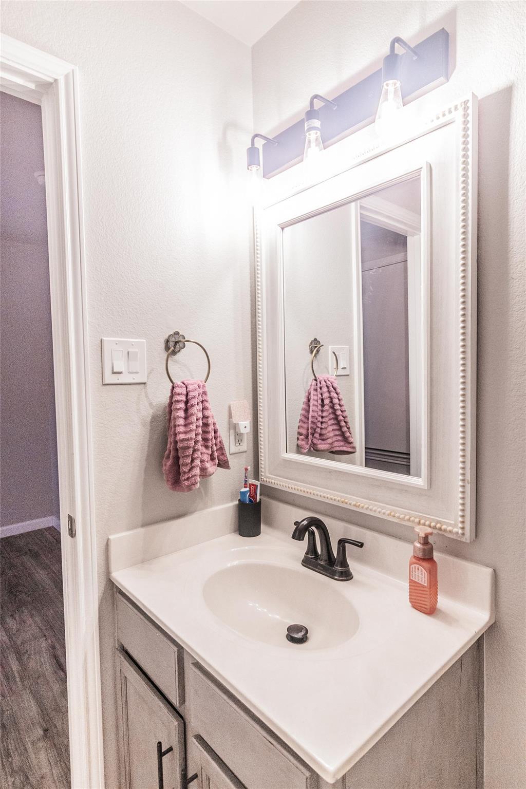 404 Moorhen Cv, Leander, TX 78641