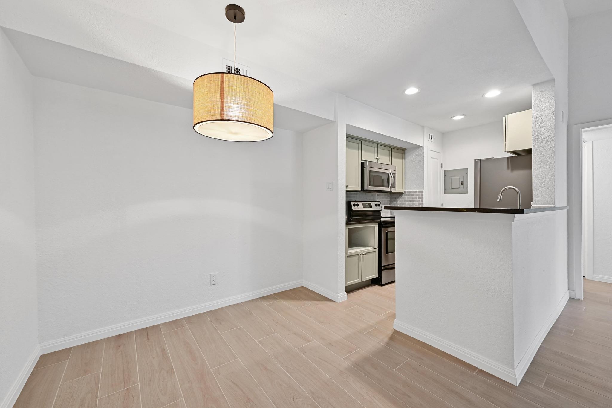 3204 Menchaca Rd # 212, Austin, TX 78704
