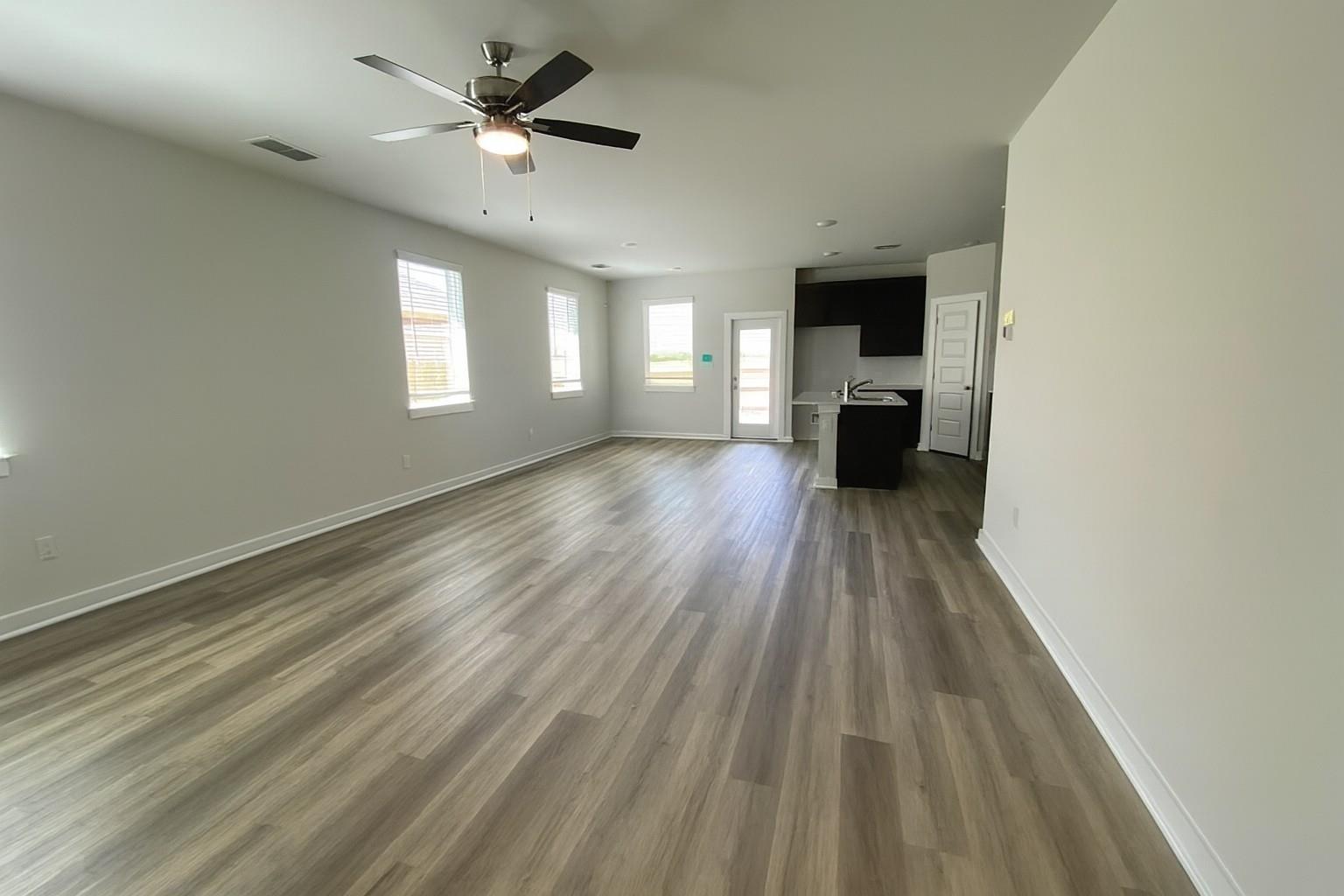 201 Banff Dr, Kyle, TX 78640