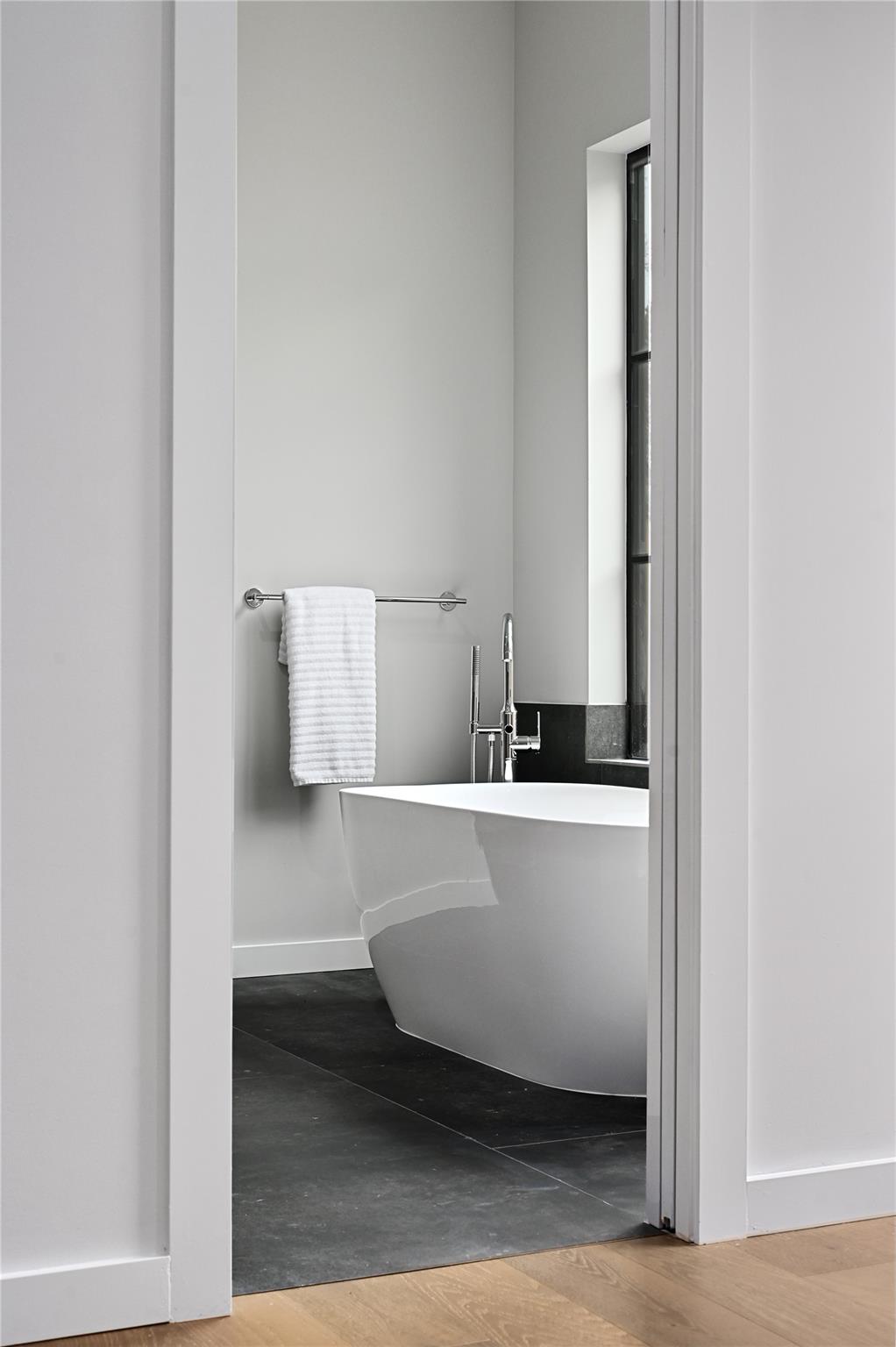 2635 Barton Hills Dr, Austin, TX 78704