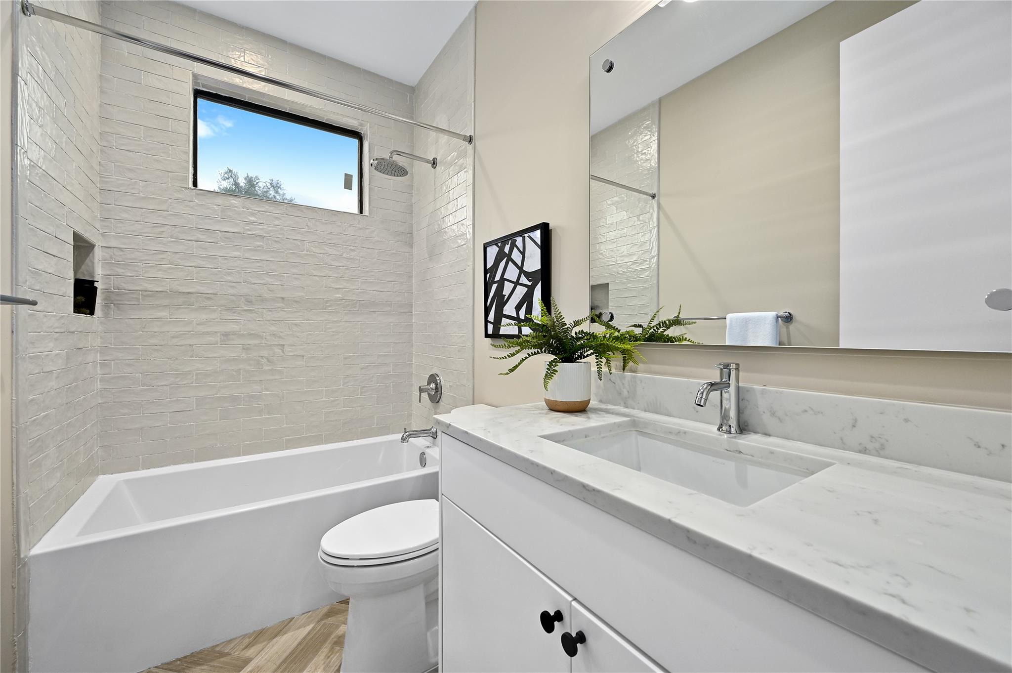 2635 Barton Hills Dr, Austin, TX 78704