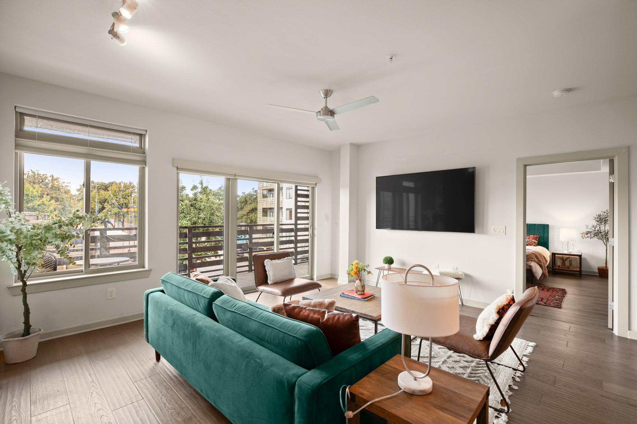 3600 S LAMAR Blvd # 214, Austin, TX 78704