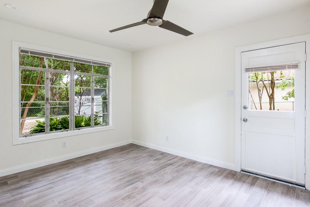 2108 Robinhood Trl, Austin, TX 78703