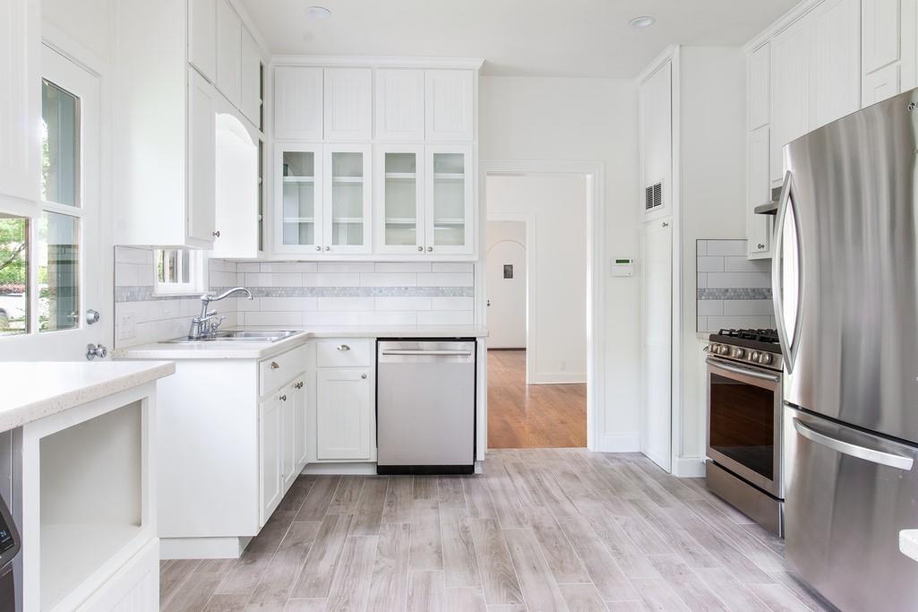 2108 Robinhood Trl, Austin, TX 78703