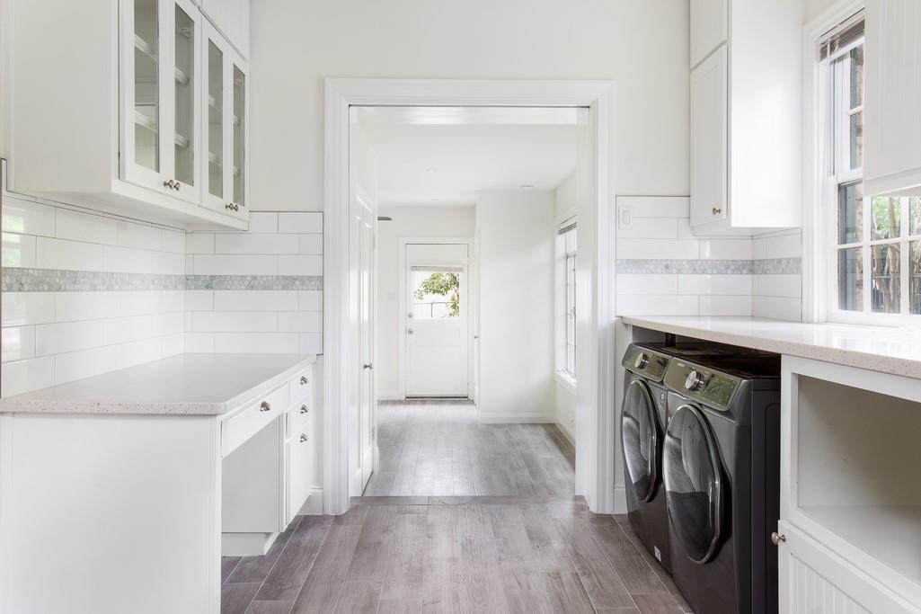 2108 Robinhood Trl, Austin, TX 78703