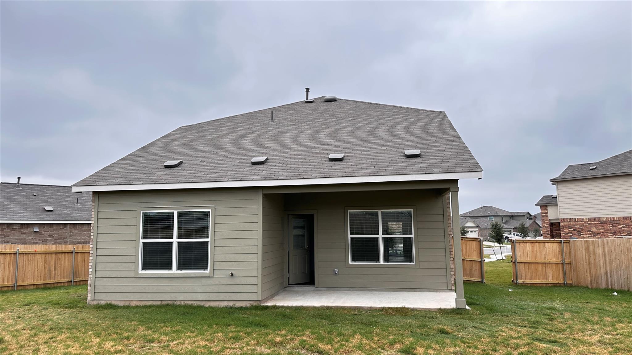 113 Allegro Dr, Hutto, TX 78634