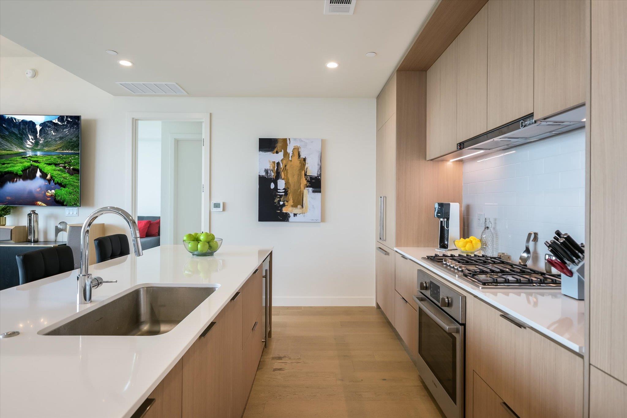 44 East Ave # 3905, Austin, TX 78701