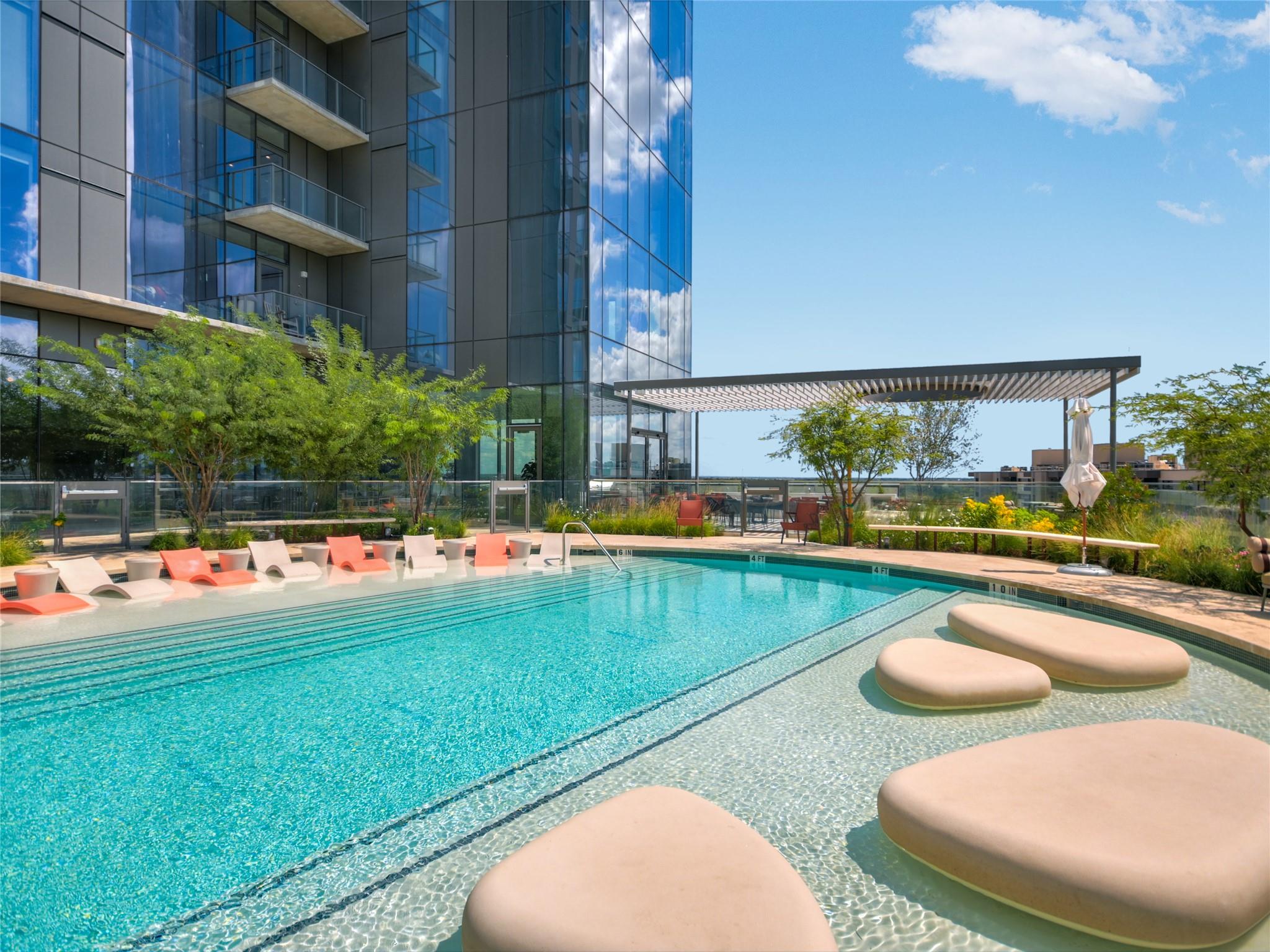 44 East Ave # 3905, Austin, TX 78701