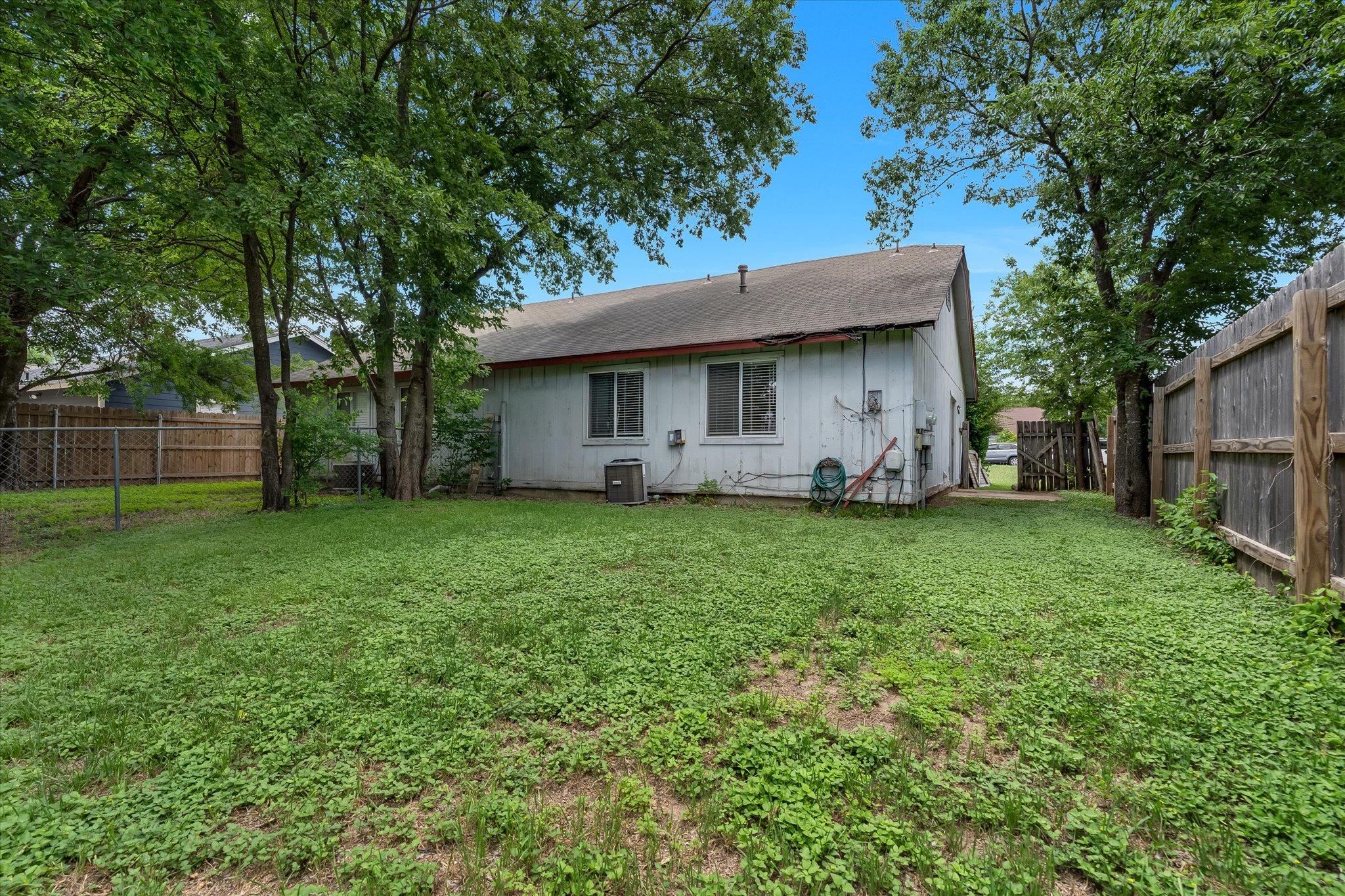 11906 Sunhillow Bnd # A, Austin, TX 78758