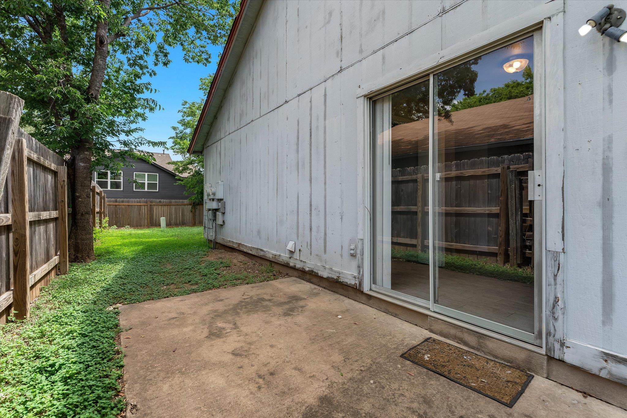 11906 Sunhillow Bnd # A, Austin, TX 78758