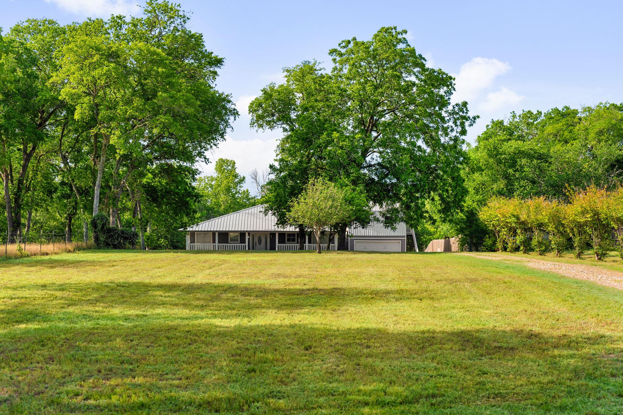 235 El Camino River Rd, Bastrop, TX 78602