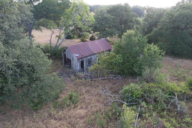 2542 County Road 306, Lexington, TX 78947