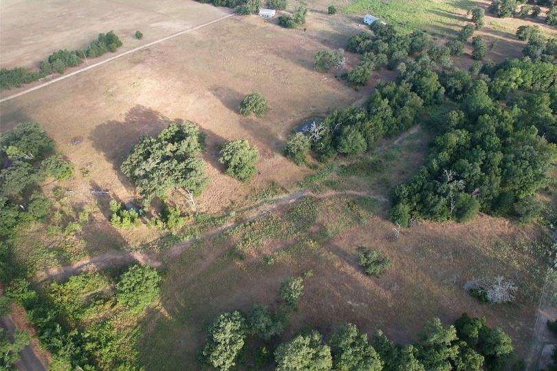 2542 County Road 306, Lexington, TX 78947